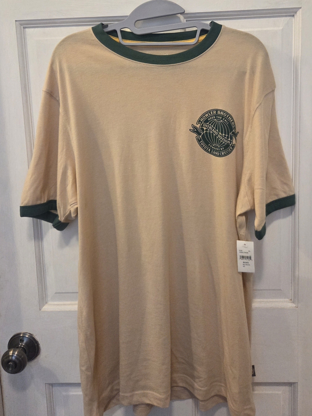 Howler Bros NWT Toyota Land Cruiser Head The Call Collab T'shirt Sz L